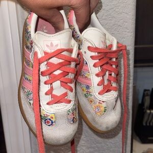 Adidas Floral Sambas